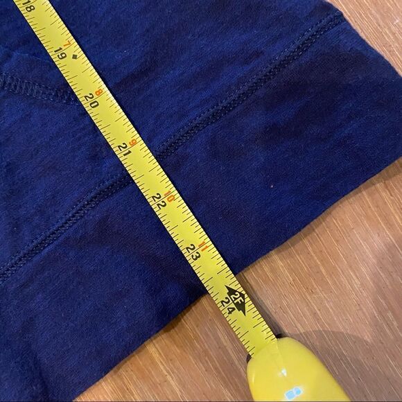 Hanes Women’s Hoodie. Cotton. Spring/Summer. Size Small. Navy - Picture 5 of 6